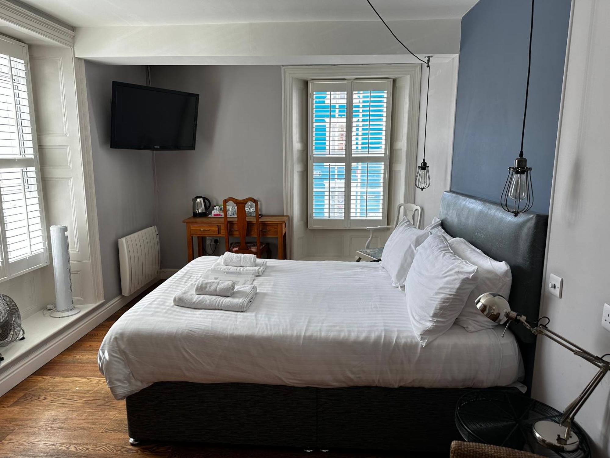 Castle Hotel Aberaeron Zewnętrze zdjęcie